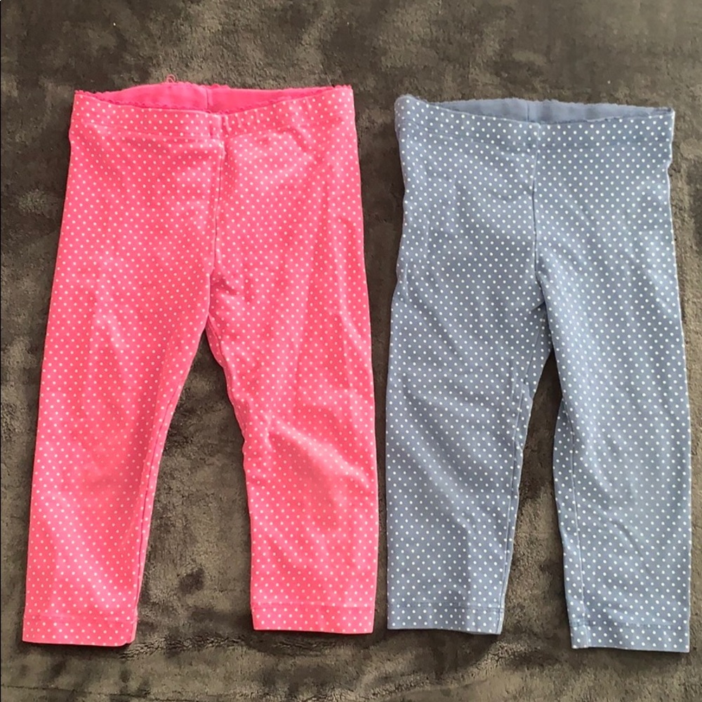 2 pairs of Capri leggings